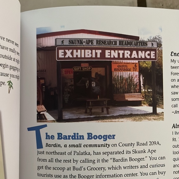 Weird Florida. Book by Charlie Carlson. - Picture 5 of 8